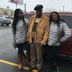 Meet your Posher, Elaine